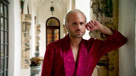 l'assassinio di giani versace ilcorsaronero|The Man Who Would Be Vogue .